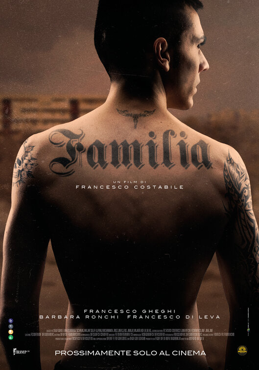 Familia Movie Poster